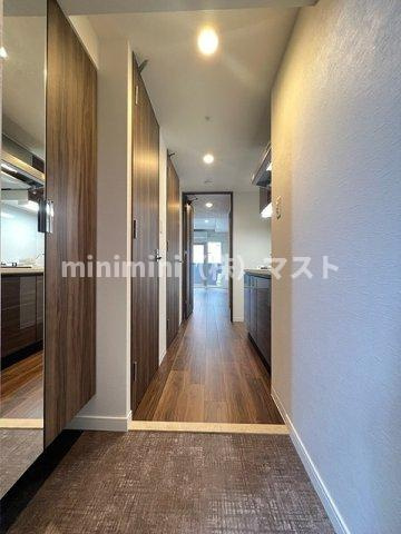 大阪市浪速区幸町３丁目の賃貸マンションの玄関