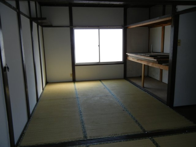 崇徳院店舗の和室