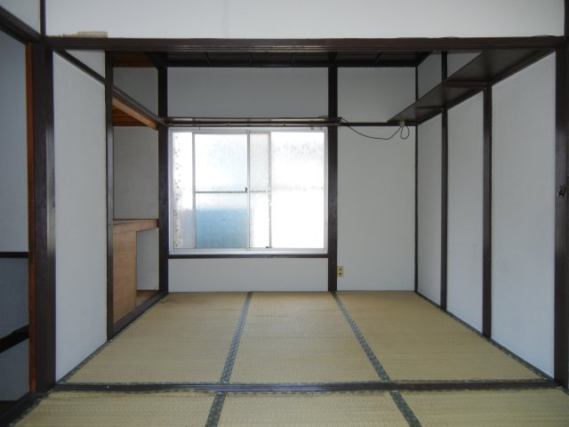 崇徳院店舗の和室