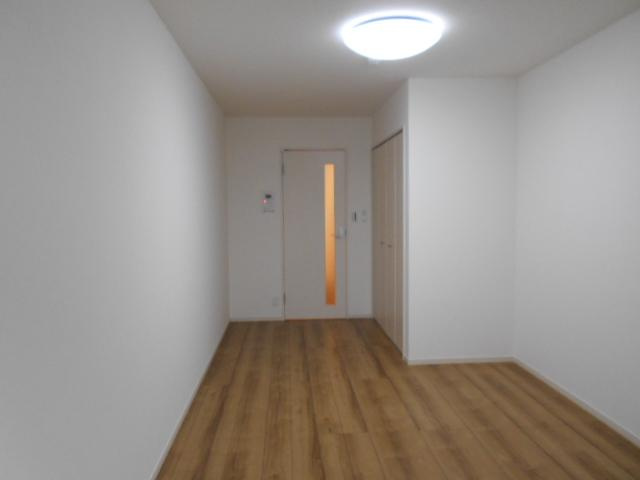 名古屋市瑞穂区土市町２丁目の賃貸マンションの居間・リビング