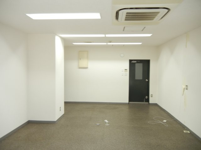今川第2ビルの内装