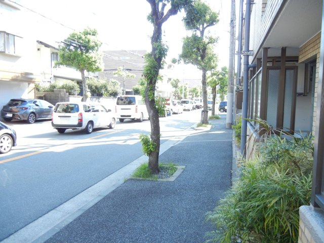 BILLION HILLS 東園田の周辺