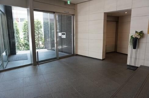 プレミスト赤坂檜町公園のロビー