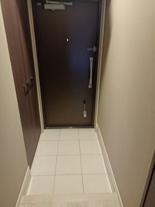まんしょん中目黒の玄関