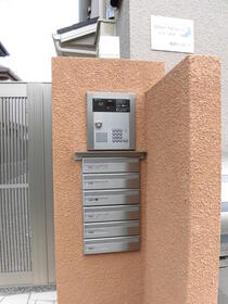 リラ代沢のエントランス|※別部屋参照