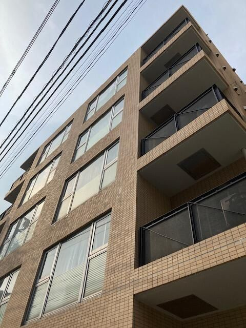 Ｐ’ｓ　Ａｚａｂｕ　Ｅａｓｔの外観
