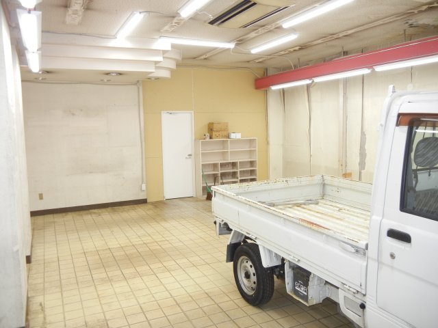 石原ビルの内装