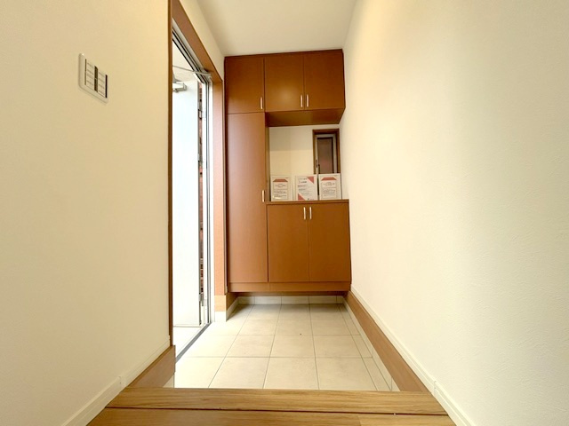 【玄関】 | 高槻市北大樋町戸建