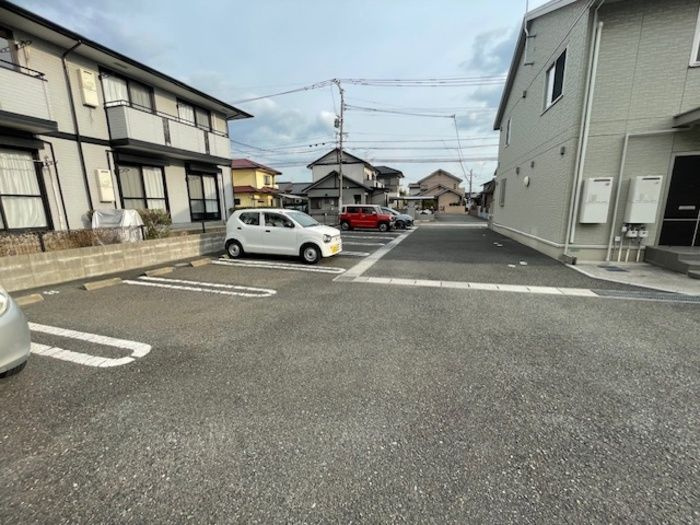 ラシーヌYugawa　B棟の駐車場