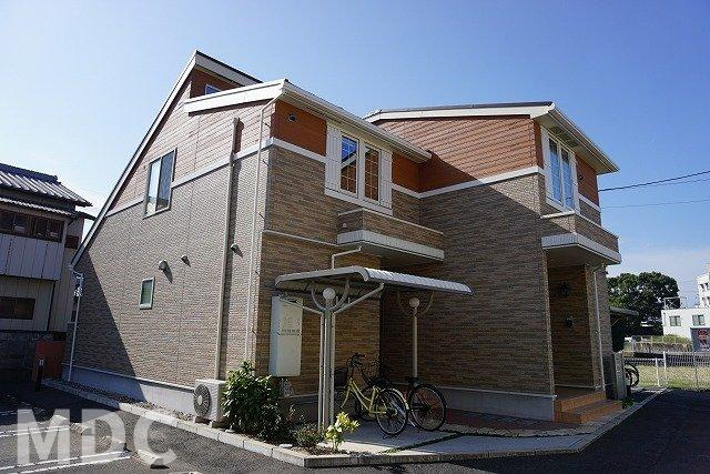 徳島市蔵本町３丁目のアパートの外観