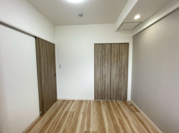 アベニールマンション前田の洋室