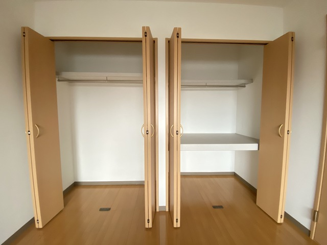 ディアコートの収納|同間取り別号室写真。