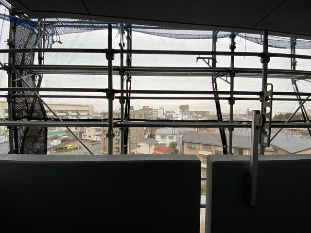 ディアコートの展望|同間取り別号室写真。(外壁工事中)