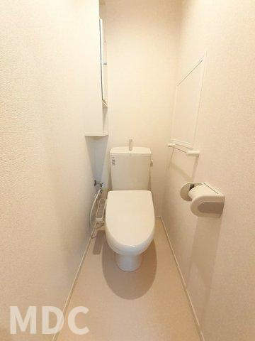 徳島市国府町中のアパートのトイレ