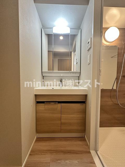 大阪市西区南堀江２丁目の賃貸マンションの洗面所