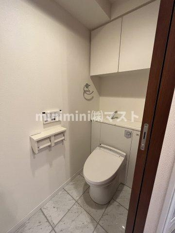 大阪市西区京町堀２丁目の賃貸マンションのトイレ