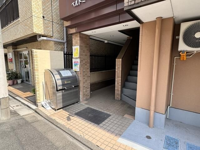 ベルドミール王子のエントランス