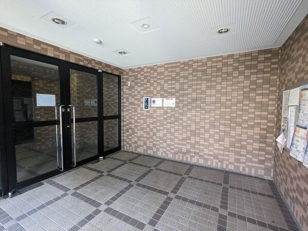 【ロビー】CRECER新栄