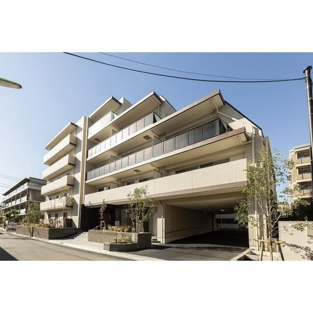 センチュリー尾山台グレイスの外観|外観は落ち着いています