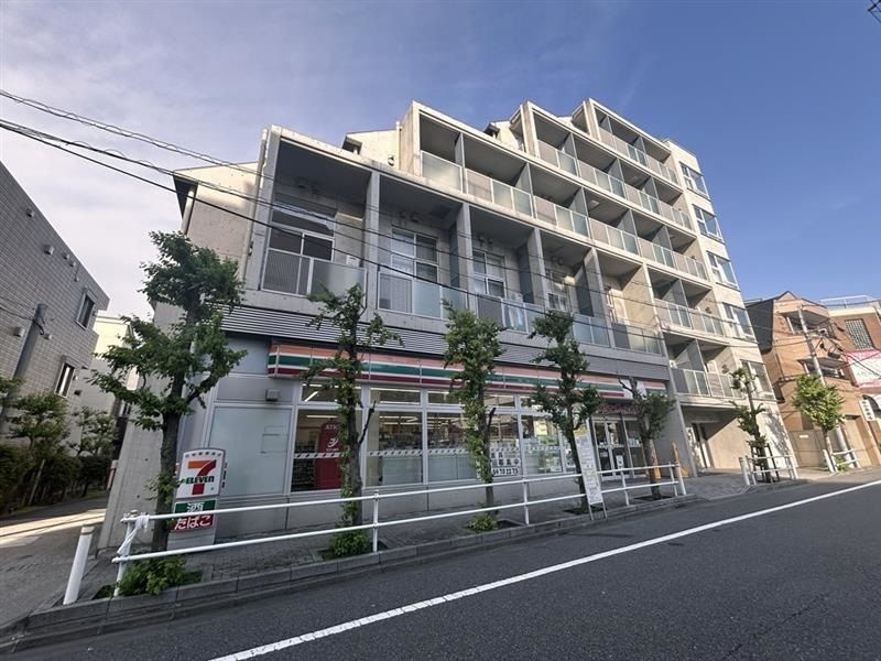 ＶＩＡ ＬＡＴＴＥＡ志村の外観