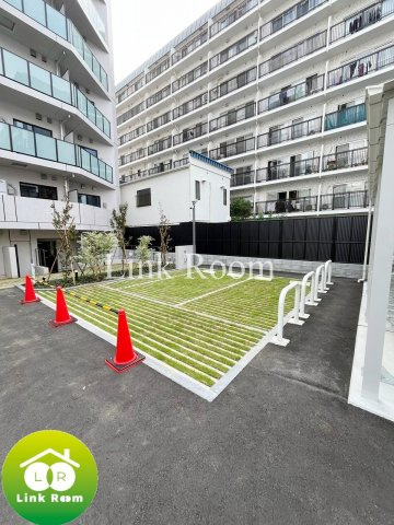 リビオメゾン東陽町Hutteの駐車場