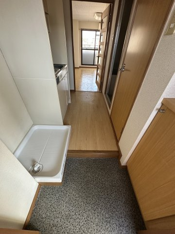 グランド月見の玄関