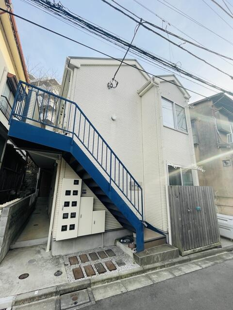 カーザ志村のエントランス