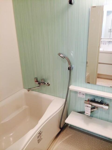 シュヴァルベ森下の浴室|※別部屋参考写真