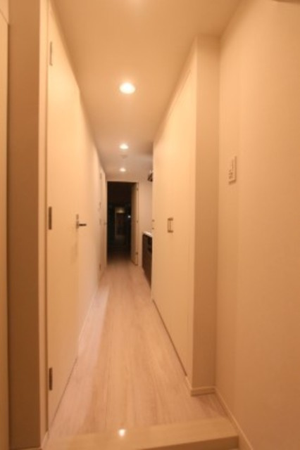 ＧＥＮＯＶＩＡ板橋　ｗｅｓｔ　ｇｒｅｅｎ　ｖｅｉｌの玄関