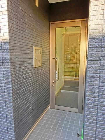 リベルテ荒川公園のエントランス