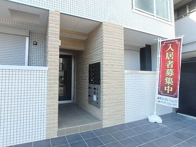 ｂ’ＣＡＳＡ　Ｋａｍｅａｒｉのエントランス