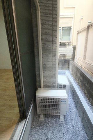 アットリラ南行徳のバルコニー