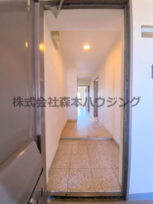 【内装】 | 　八坂一番館 | 明るい室内です