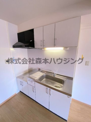 【キッチン】 | 　八坂一番館 | お料理しやすいキッチンです
