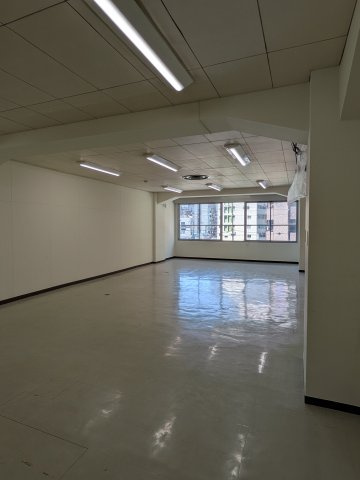 東海建物西本町ビルの内装