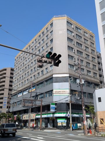 東海建物西本町ビルの外観