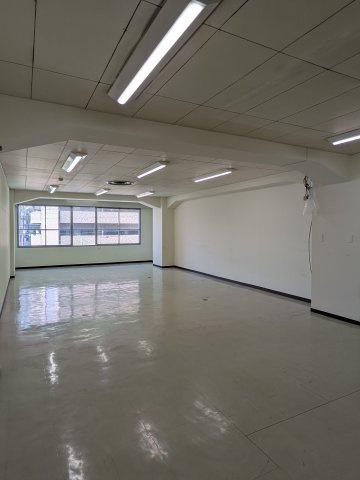 東海建物西本町ビルの内装