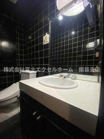 守口市河原町の店舗一部の洗面所