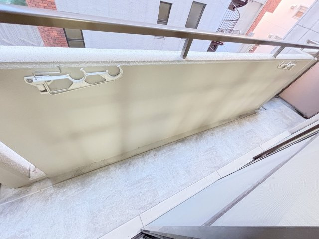 パークモダン新大阪のバルコニー