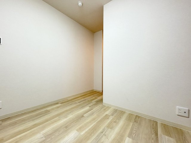 パークモダン新大阪の洋室