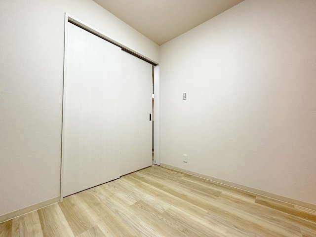 パークモダン新大阪の洋室