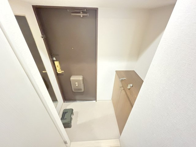 パークモダン新大阪の玄関