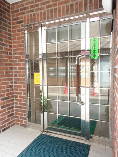 ガーデンシティ奥沢のエントランス