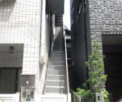 吉住マンション（吉住邸）のエントランス
