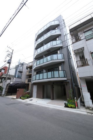 エストゥルースプラス押上の外観