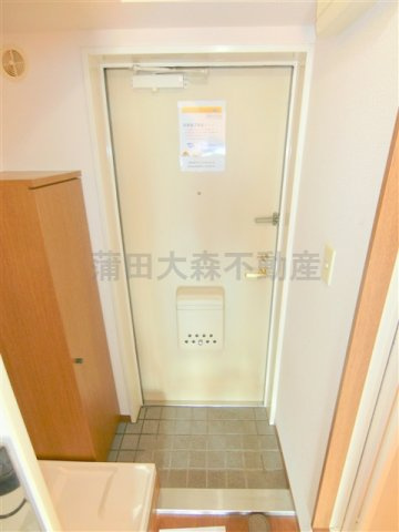 ロイヤルガーデン千鳥町の玄関