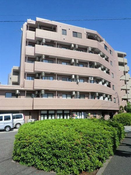 ロイヤルガーデン千鳥町の外観|1997年3月築　RC鉄筋コンクリート造地上6階建て総戸数33戸
東京都大田区千鳥3丁目　東急池上線千鳥町駅徒歩5分、東急多摩川線武蔵新田駅徒歩5分