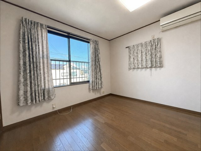 天城通2丁目中古戸建の洋室|6.3畳の洋室です。