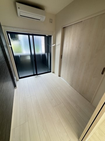 【寝室】