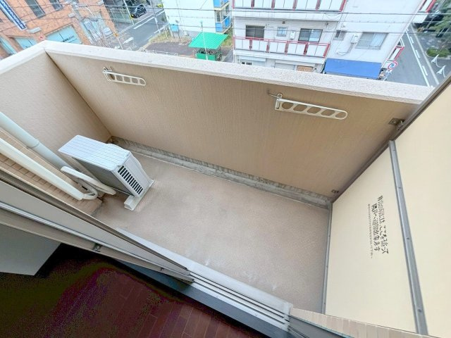 ロイヤルレジデンス新大阪のバルコニー